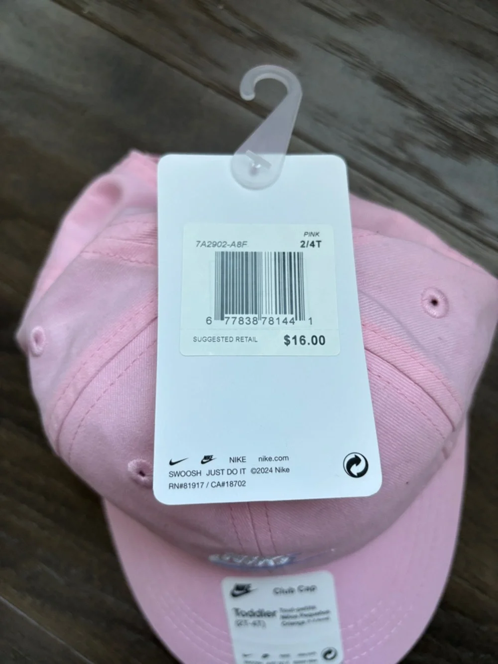 Nike Club Cap Nike Swoosh embroidered logo,velcro back,6 vent panel, summer sun